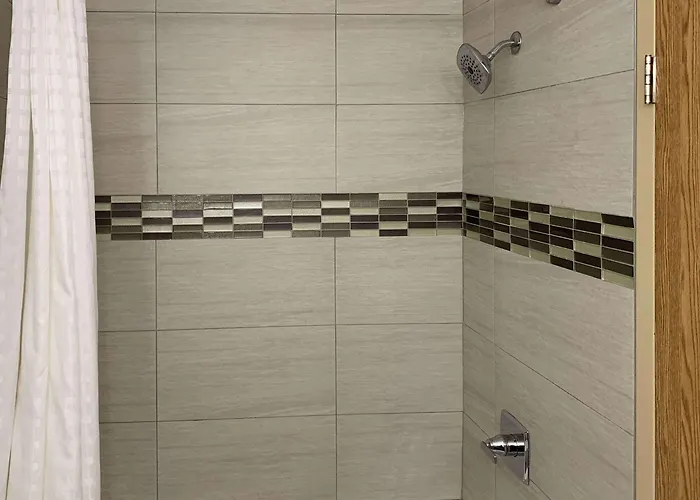 Hotel Equality Rockford